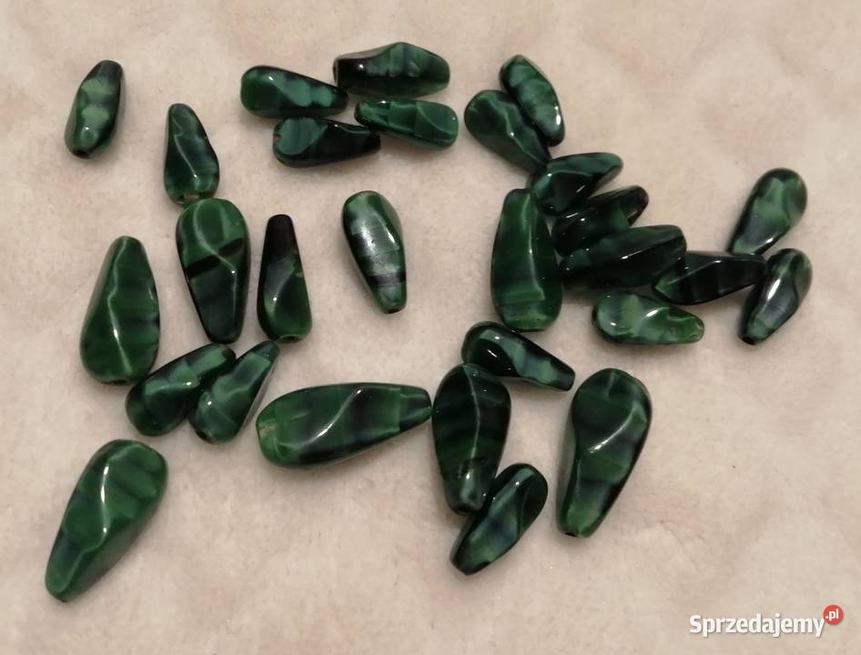Koraliki kamyki łezki 1420mm zielony 28 30g sprzedam