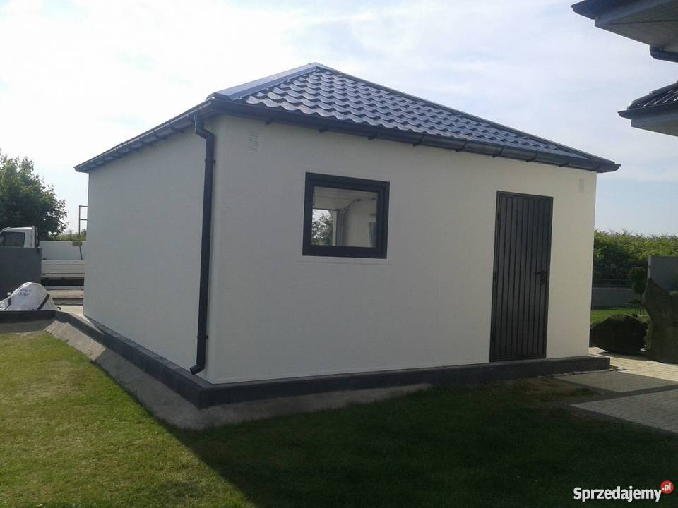 Garaż czterospadowy blaszany tynkowany sprzedam