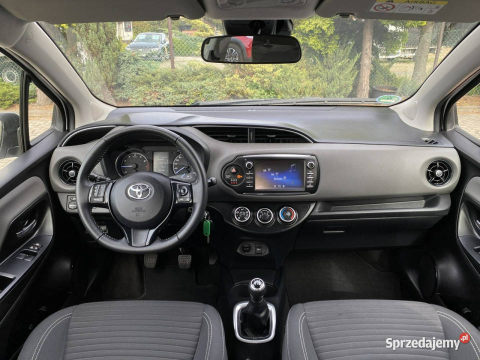 Toyota Yaris Rezerwacja III 20112019 serwisowany w ASO Tarnowskie Góry