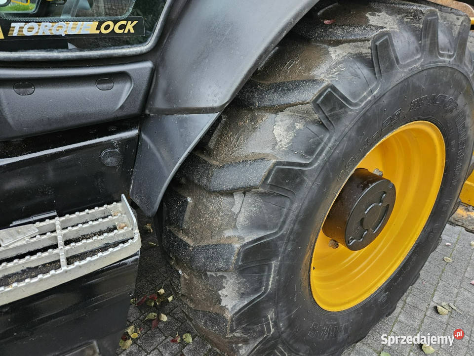 standardowa JCB 3CX Koparkoładowarka JCB 3CX AEC Rok produkcji 2011 Skępe