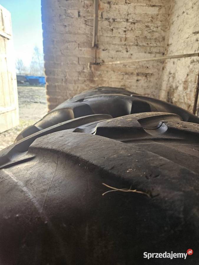 Opony do ładowarki 50070 R24 Parczew sprzedam