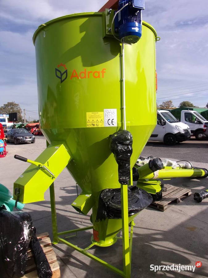 Mieszalnik pasz sypkich ADRAF Twister M012 1000 Opoczno