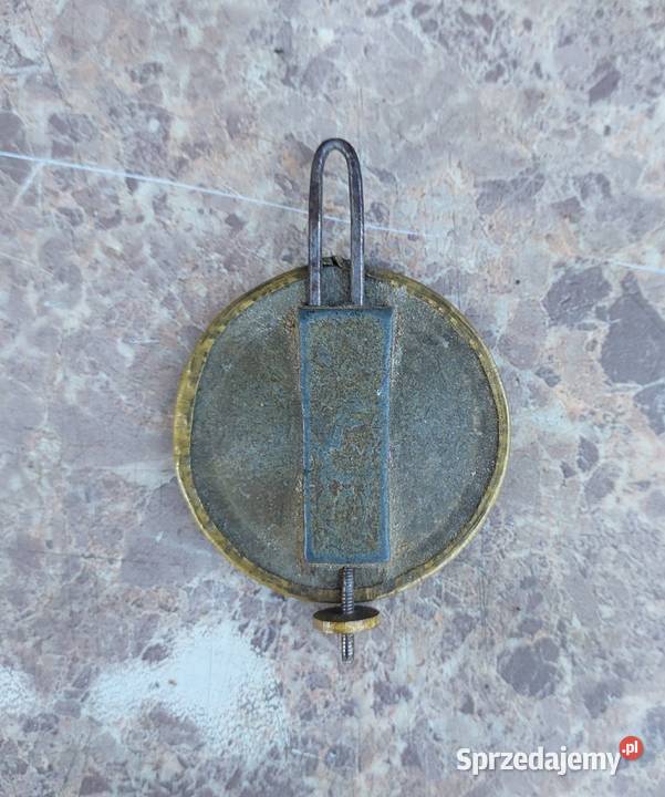 672 Wahadło starego zegara ściennego