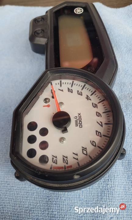 Yamaha FZ 8 FZ8 LICZNIK ZEGAR PRĘDKOŚCIOMIERZ Nowy Tomyśl sprzedam