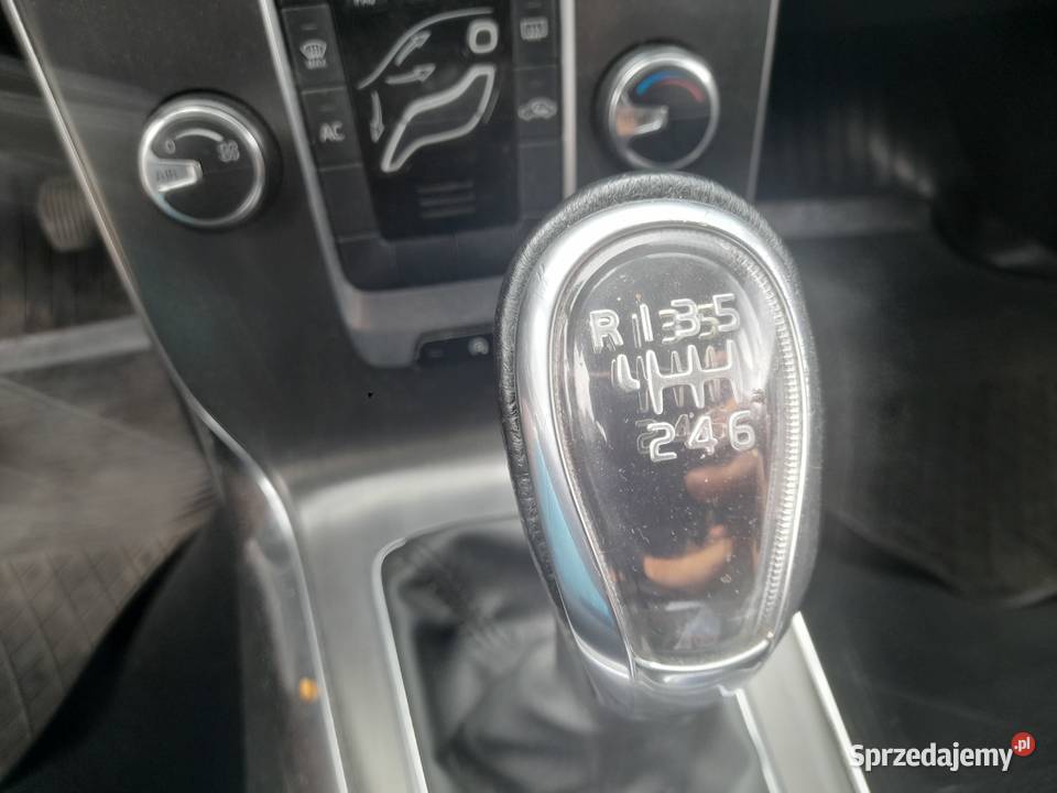 Volvo V40 T2 16 Benzyna 120 2014 centralny zamek Białystok