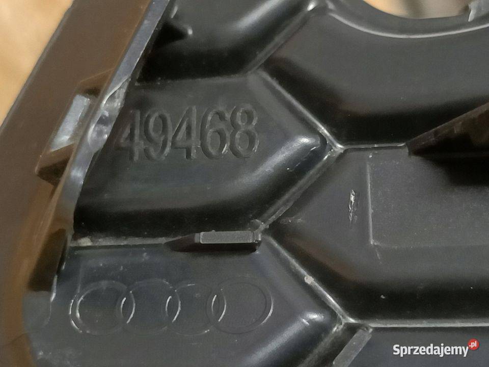 AUDI A3 KRATKA ZDERZAKA LEWY TYŁ 8Y4807819 Pleszew