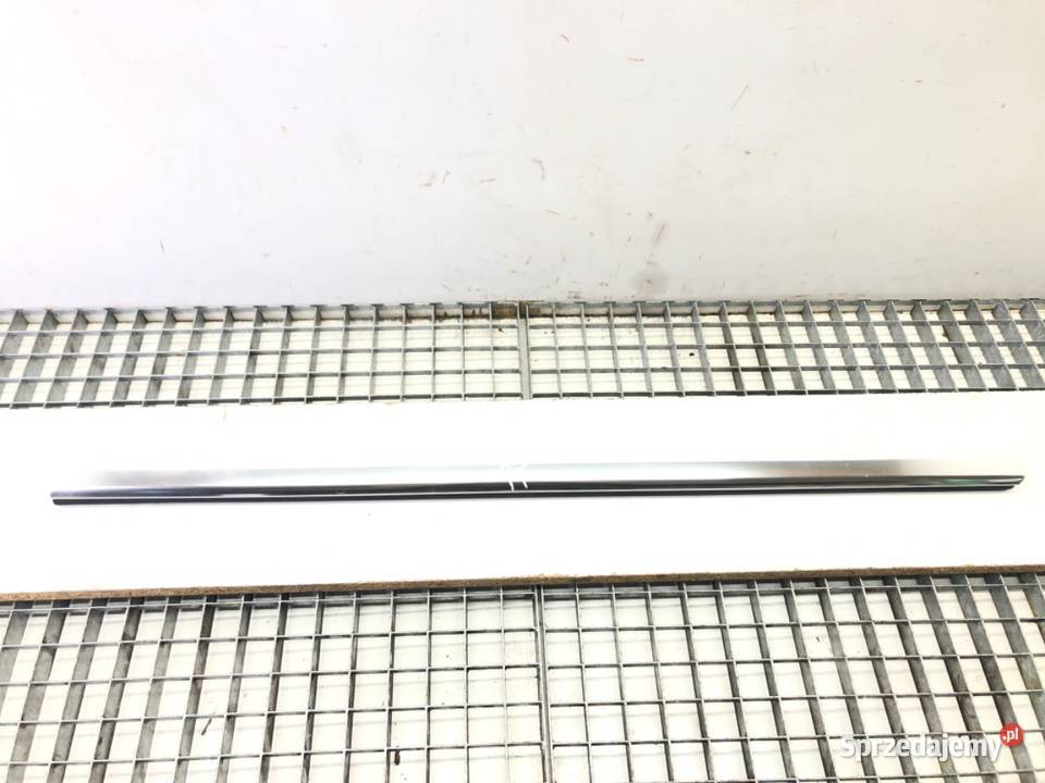 LISTWA ZGARNIAJĄCA TYŁ PRAWA CHROM MERCEDES CLA