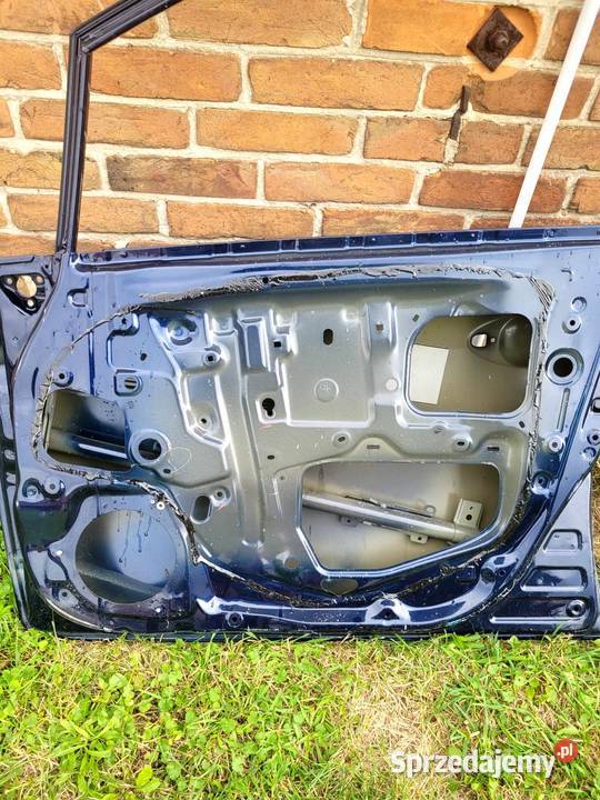 Drzwi Auris I prawy przód 5d Rozkopaczew sprzedam