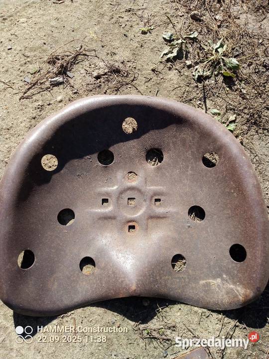 Siedziska metalowe rolnicze PRL loft hooker lubelskie Słupie sprzedam