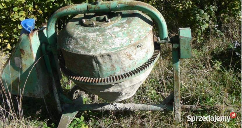 Betoniarka w stanie Betoniarki Wołomin