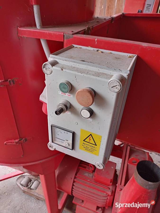 Mieszalnik pasz nieuszkodzony Bochnia