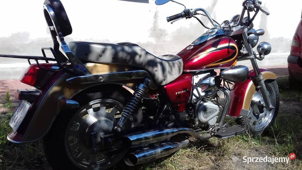 Motocykl chopper Wektor 150