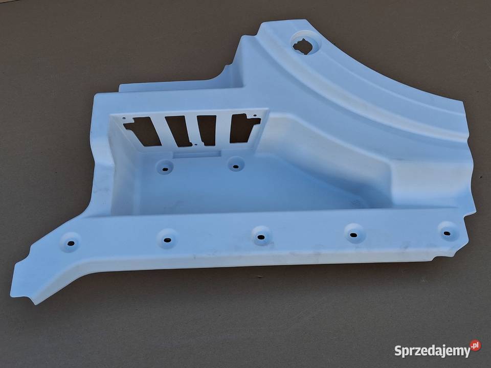 MAN TGX TG3 STOPNICA PRAWA OBUDOWA STOPNIA Bieleń