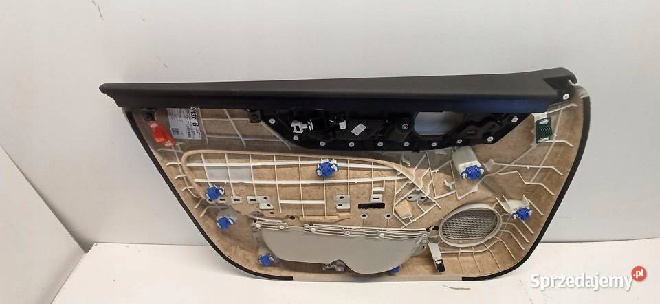 VOLVO V60 CC BOCZEK DRZWI PRAWY PRZÓD 31662047 osobowe sprzedam