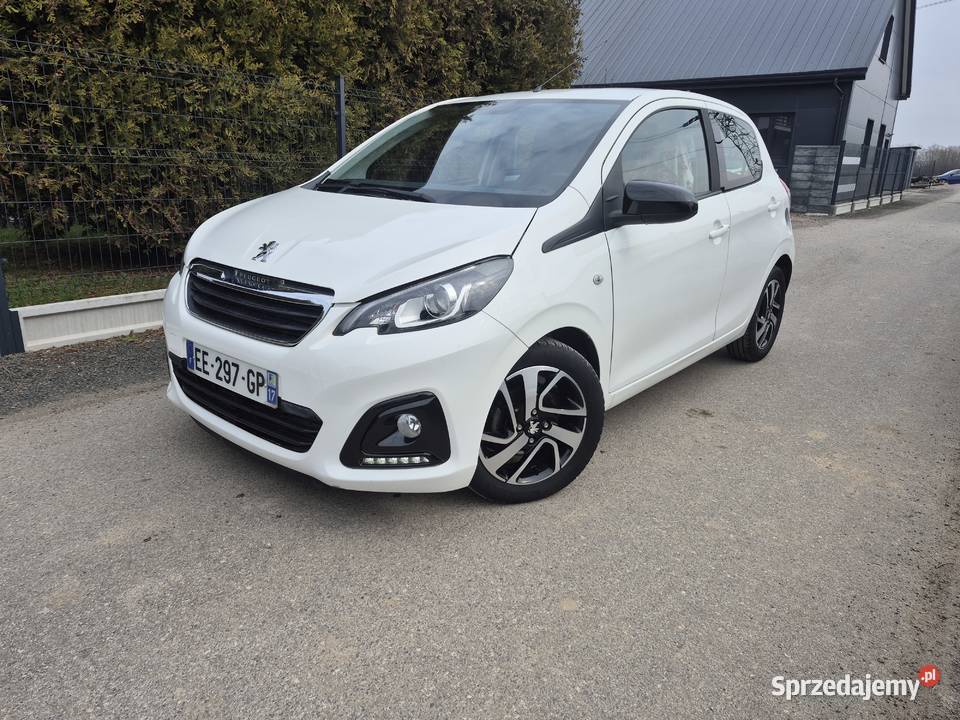 Peugeot 108 Benzyna kamera Navi 108 Zator