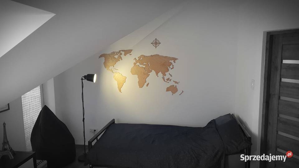 MAPA ŚWIATA Z DREWNA dekoracja naklejana 3D AŻUR inny kolor Tuchów