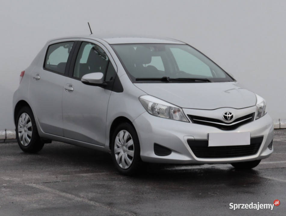 Toyota Yaris 10 VVTi klimatyzacja