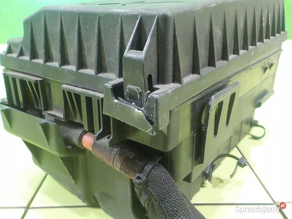 OPEL ASTRA J GTC 14 B 15r 3D skrzynka osobowe Skrzynki bezpieczników