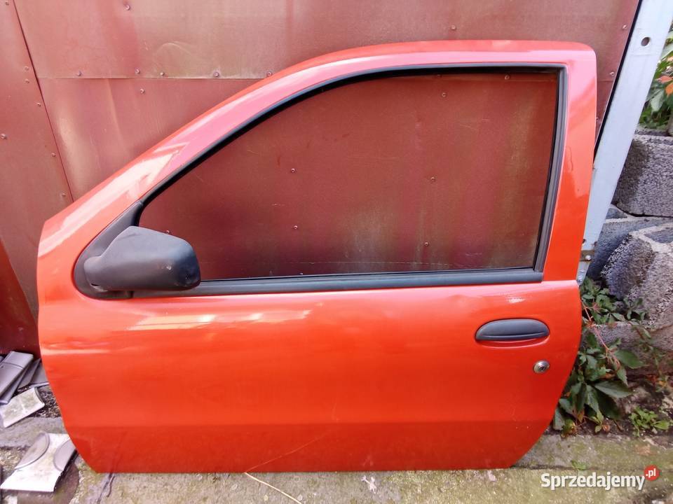 Drzwi do samochodu Fiat Strada Rok produkcji 2000 Drzwi kujawsko-pomorskie Lubanie