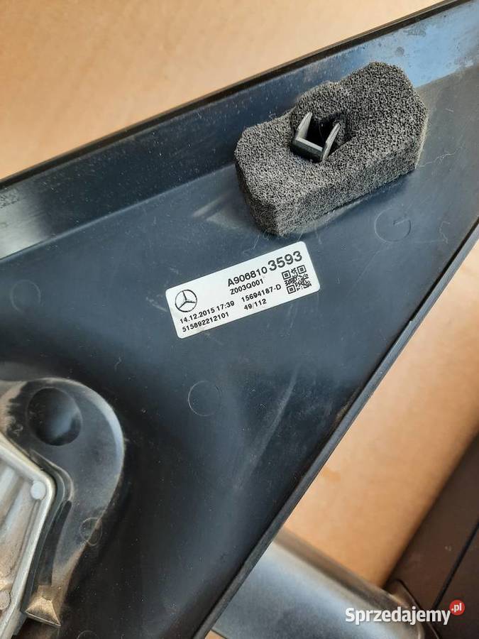 Lustro lusterko prawe A9068103593 Mercedes Staszów sprzedam