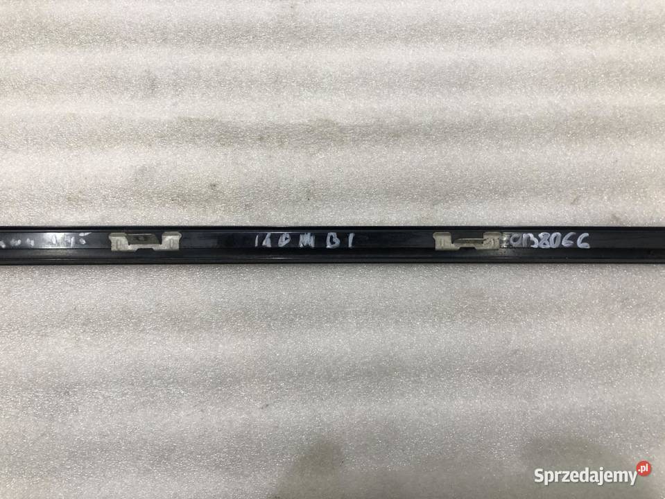 LISTWA ZGARNIAJĄCA PRAWY TYŁ MERCEDES W211 KOMBI