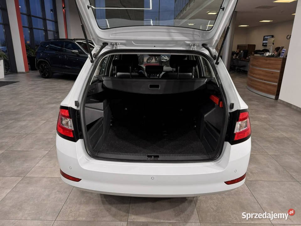 koda Fabia VAT 23 Ambition 10TSI 95 M5 2022 r wielofunkcyjna kierownica Myślenice