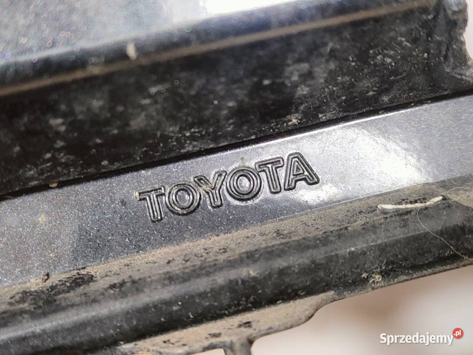 Kratka Środkowa Zderzaka Przedniego Toyota Auris Pleszew sprzedam