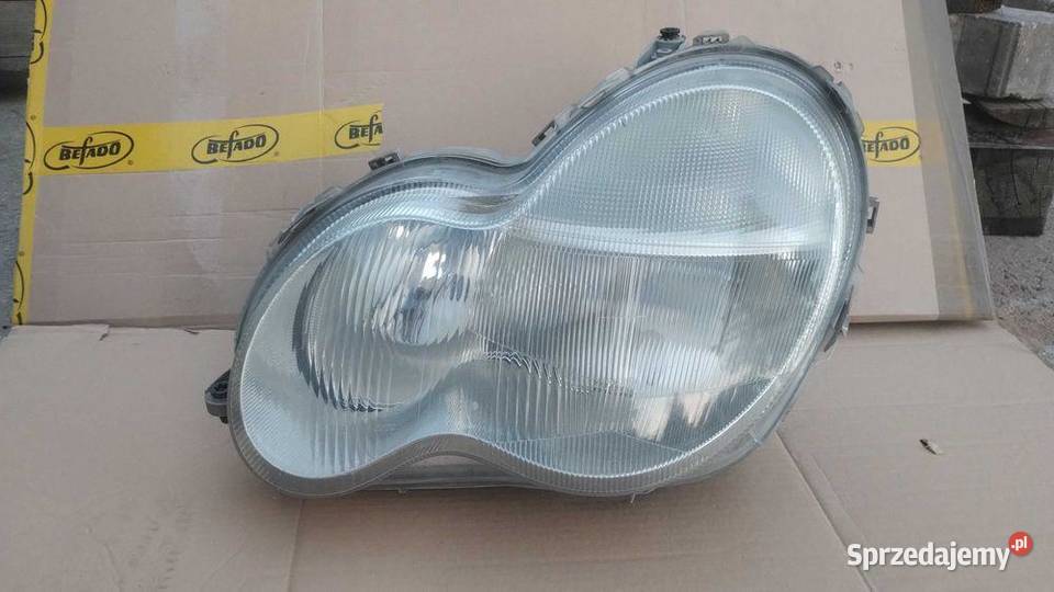 Lampa Przod Xenon W203 CKlasa Mercedes 0004r sprzedam