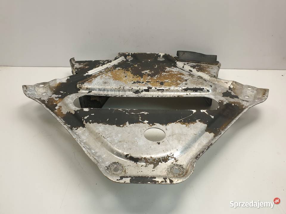 Porsche Boxster 986 25 OSŁONA SILNIKA dolna