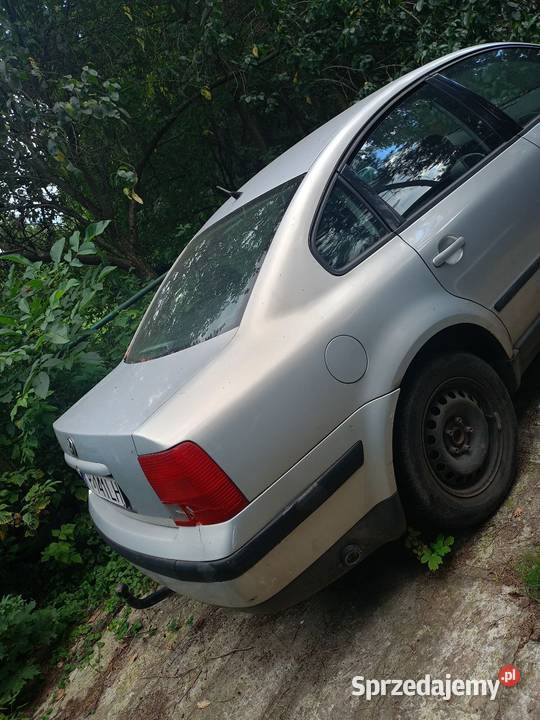 Syndyk sprzeda VOLKSWAGEN Passat B5 16 MR96 E2 0cm3 Volkswagen Warszawa