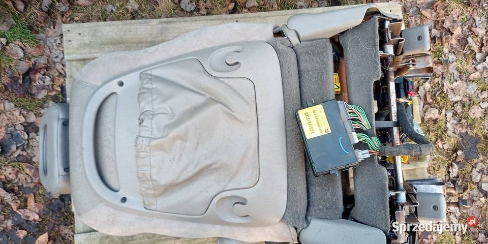 Chrysler Voyager 0107 fotel pasażera elektryczny śląskie Częstochowa