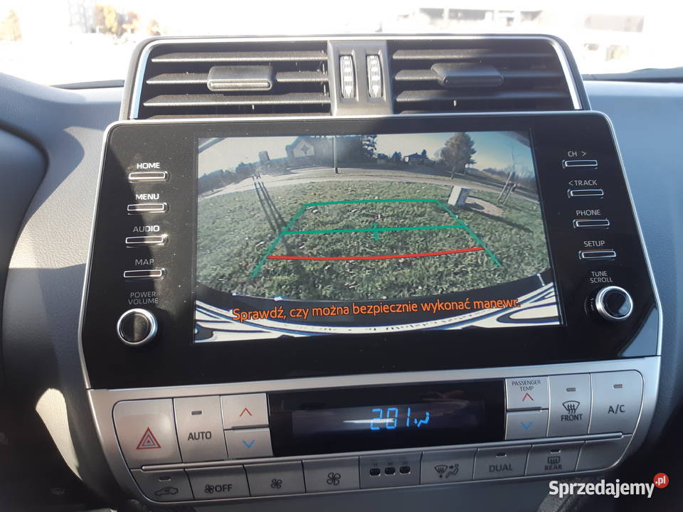 Toyota Land Cruiser salon nowy przebieg 2 750 Land Cruiser łódzkie