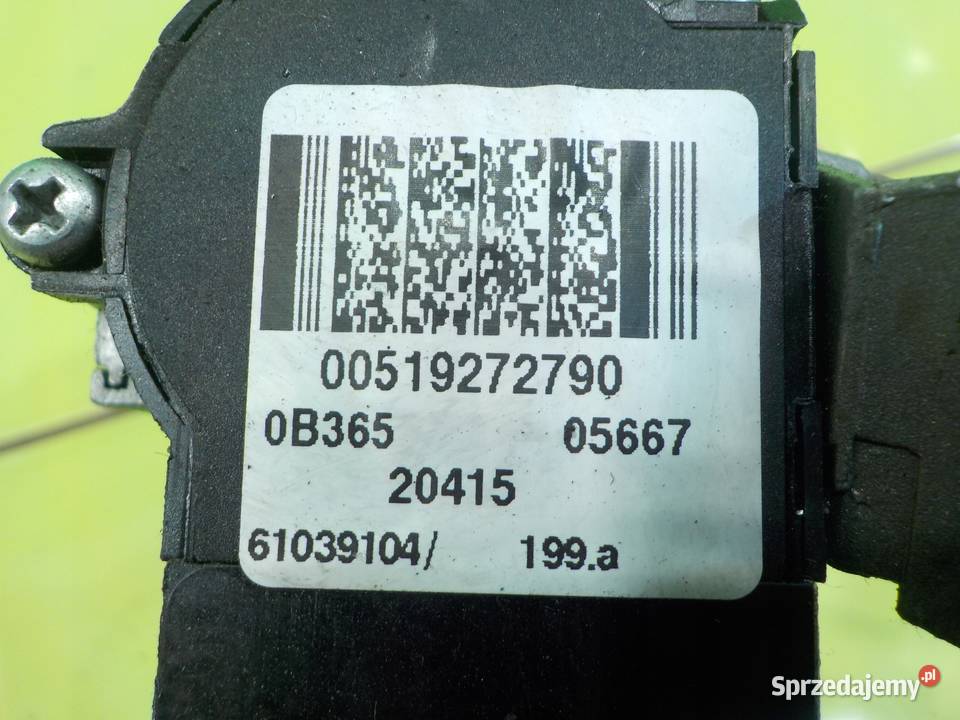 OPEL COMBO D 16r L1H1 stacyjka z kluczykiem Suków