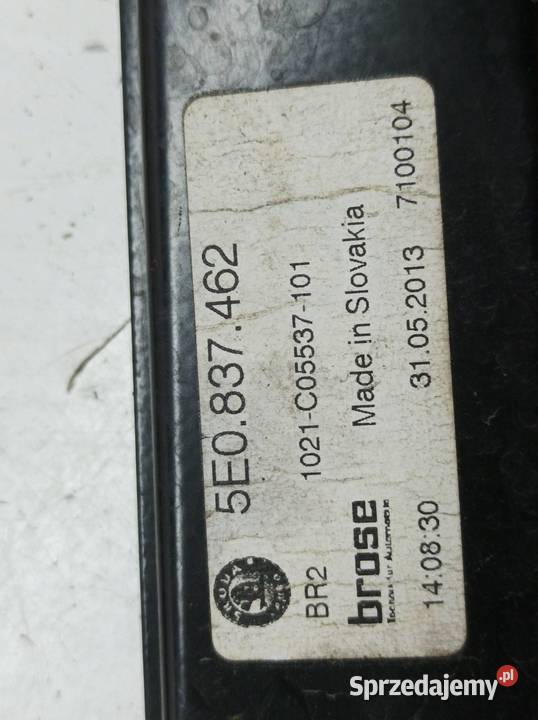 MECHANIZM SZYBY PRAWY PRZÓD 5E0837462 5Q0959802B
