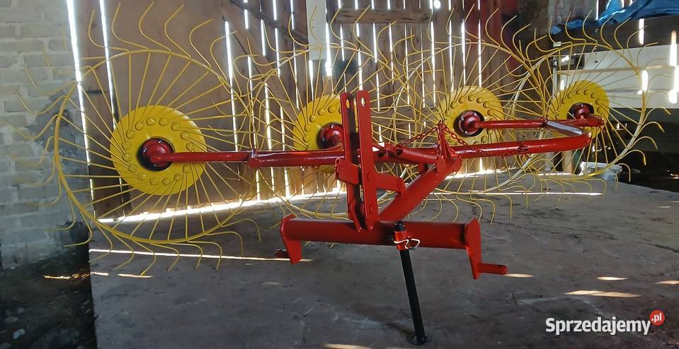 Zgrabiarka przewracarka do siana Gawrony