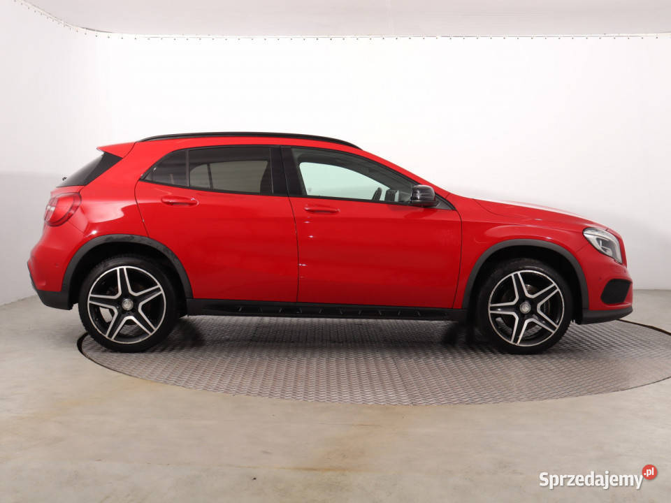 Mercedes GLA GLA 250 4MATIC 129648km Katowice