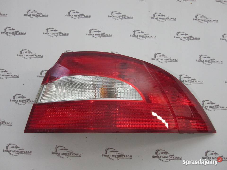 SKODA SUPERB II 11r lampa prawy tył 3T5945096