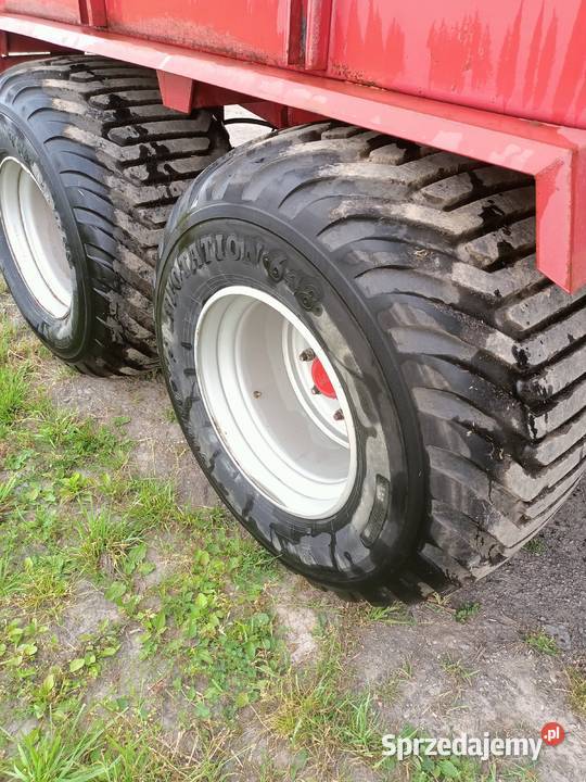 Przyczepa samozbierająca Strautmann mega vitesse