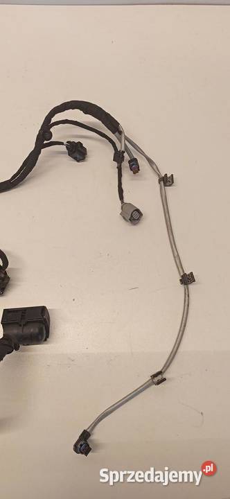 SKODA KAROQ WIĄZKA SILNIKA 15 TSI 05E971610K osobowe dolnośląskie