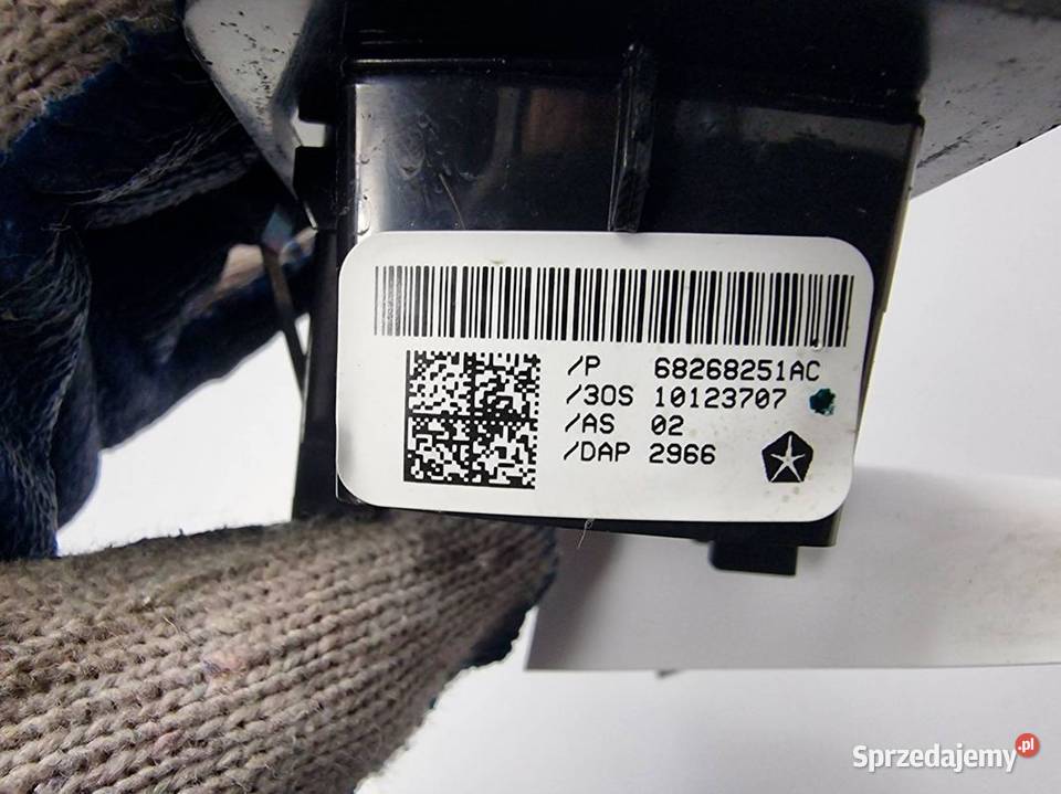 PRZYCISK DODGE CHARGER 68268251AC Części samochodowe Lipno