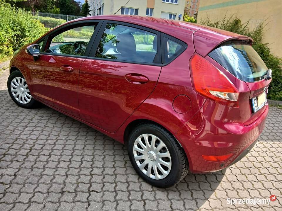 Sprzedam Forda Fieste MK7 13 benz klima mrozi światła przeciwmgielne Samochody osobowe Bydgoszcz sprzedam