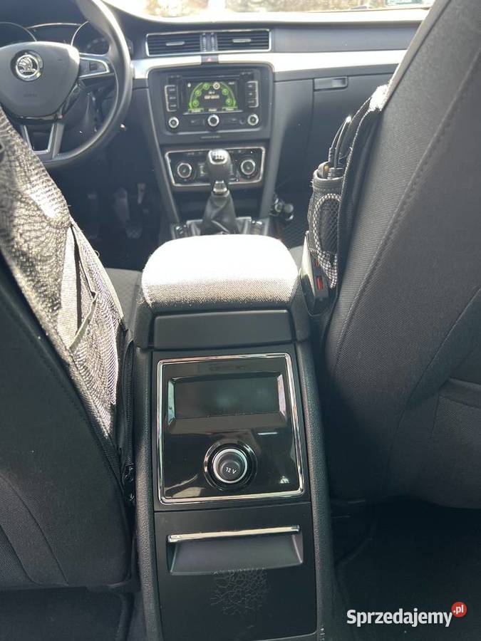 Skoda Superb kb salon Polska mały przebieg Szczecin