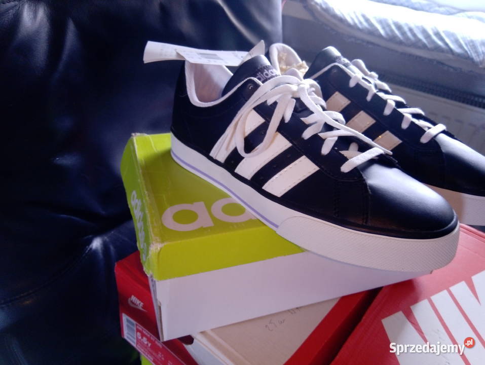 Skurzane buty Adidas 39 13 nowe Sportowe mazowieckie