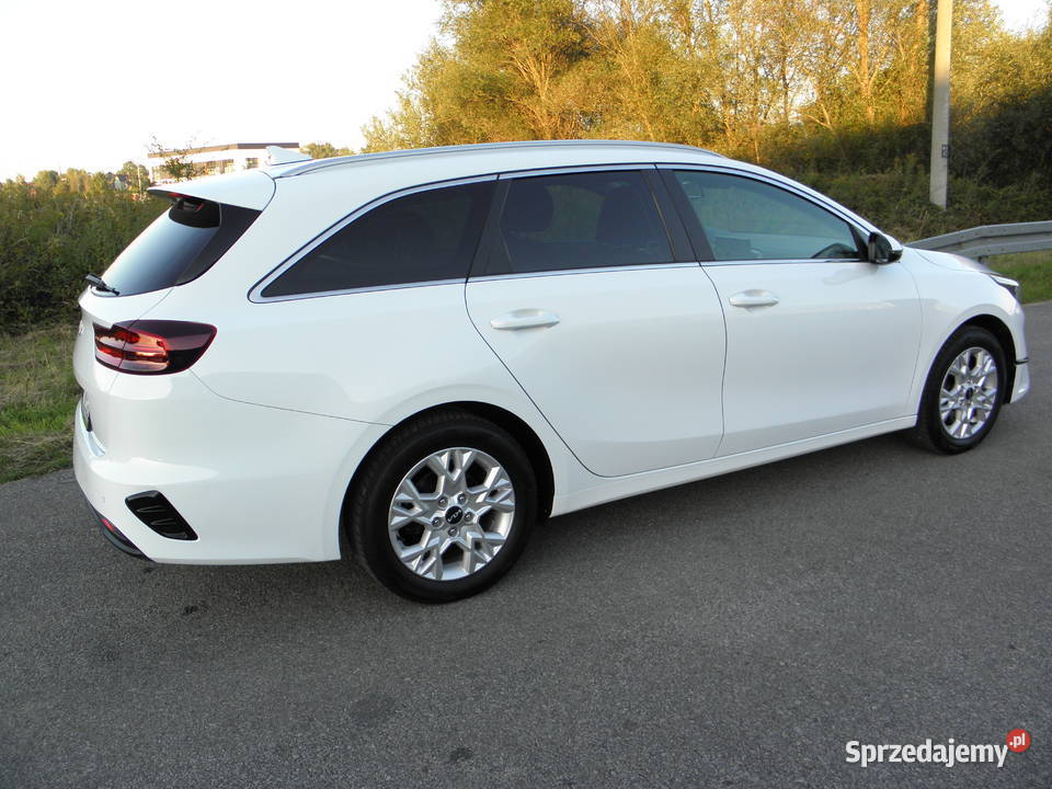 Kia Ceed 15 TGDI 160 NAVI kamera Tempomat FULL