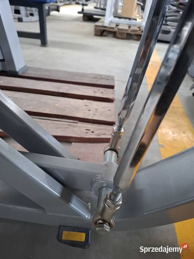 Maszyna na barki shoulder press ostatnia sztuka Wałcz