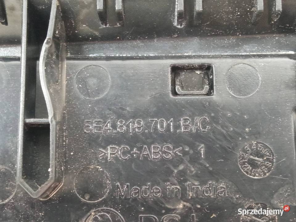 KRATKI NAWIEWU LEWA KIEROWCA 5E4819701BC Skoda