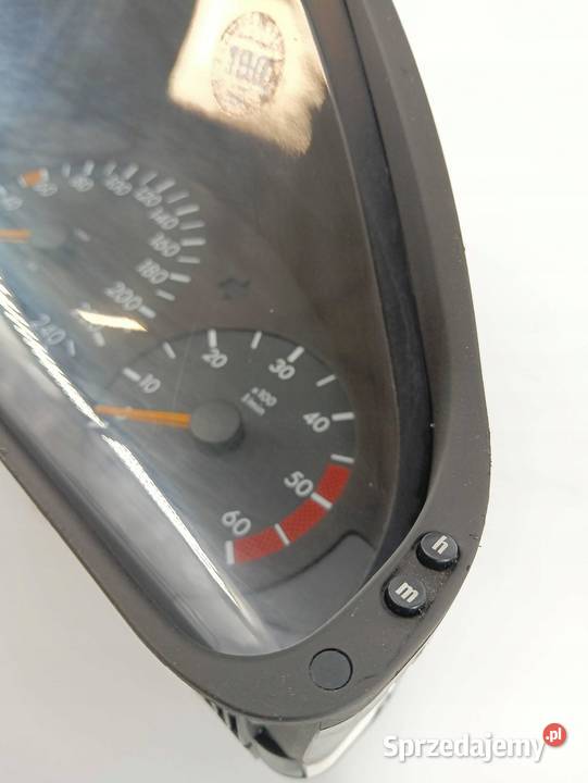 LICZNIK 2105401448 22 D MercedesBenz Eklasa II Motoryzacja