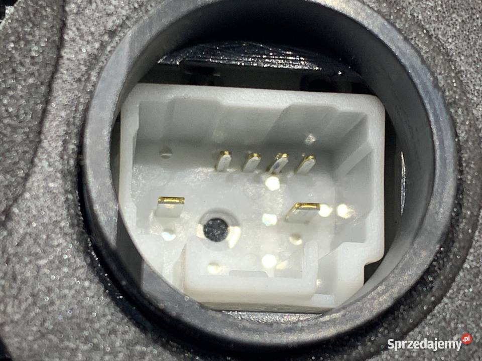 ZAMEK DRZWI LEWY PRZÓD TOYOTA YARIS II Hatchback