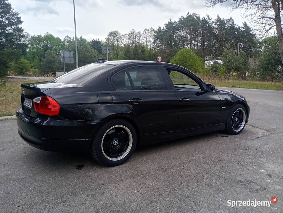 BMW E90 320i Poniatowa sprzedam
