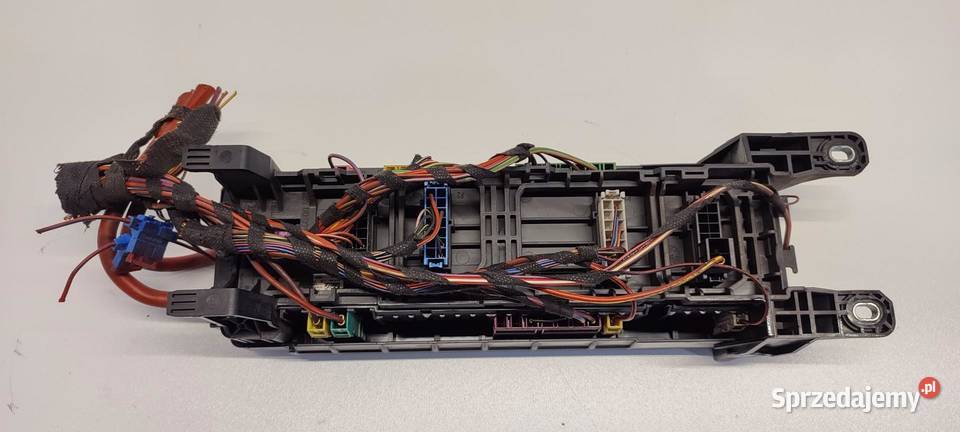 MERCEDES VITO SKRZYNKA BEZPECZNIKÓW A4475401440 Akumulatory dolnośląskie